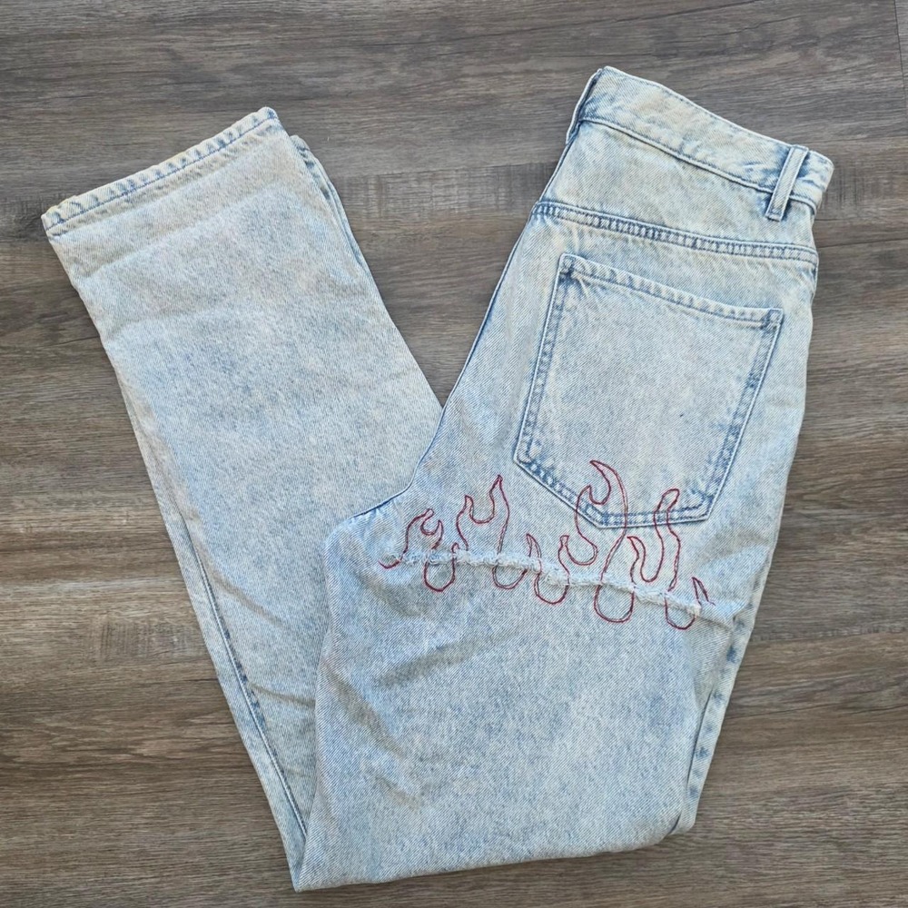 Custom Flame Embroidered PacSun Dad Jeans Light Wash High Rise 29